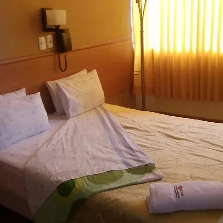 Hospedaje Oasis Chiclayo Habitación foto
